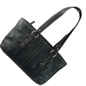 COACH! LUXE BLACK PEBBLED GENUINE LEATHER, QUAD BUCKLE DETAIL PURSE, HAND BAG!